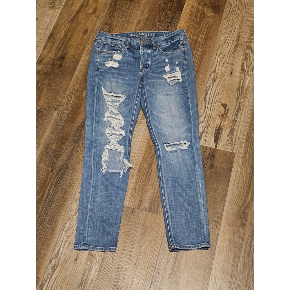 American Eagle Tomgirl Jeans Womens 2 Regular Distressed Button Fly Medium Wash
